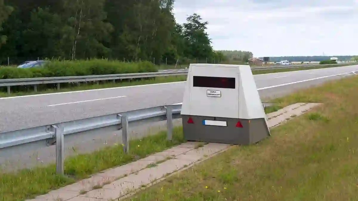 Blitzer hinter dem Blitzer: Polizei erwischt 701 Temposünder auf der A6