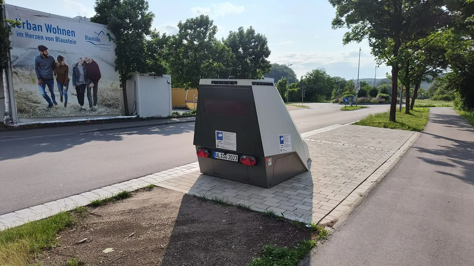 Neuer Blitzer in Blaustein lauert bei Tempo 20 vor dem Kreisverkehr