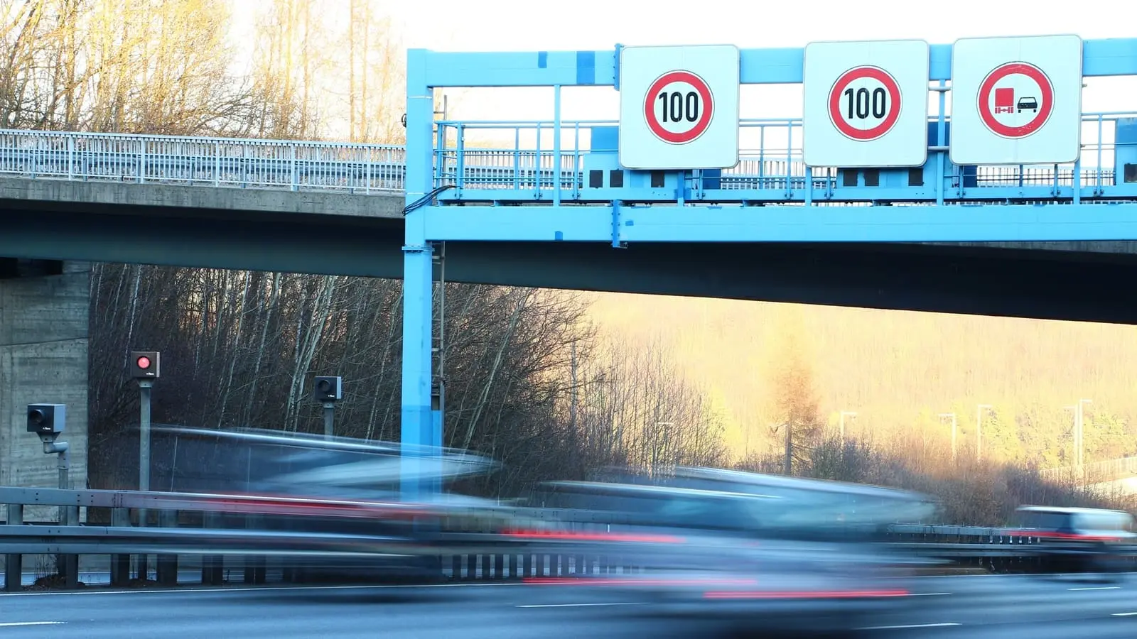 Blitzer A8 km 201.000 - vor Ausfahrt Möhringen Stuttgart