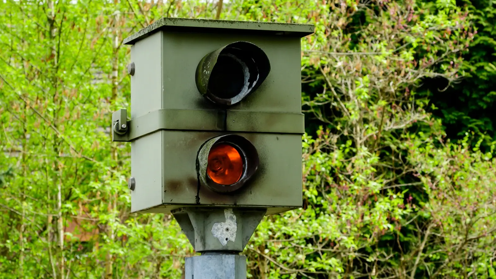 Traffipax Traffiphot III-Ampelblitzer in .